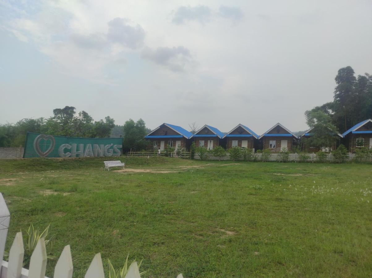 Changs Resort Kaharpara Luaran gambar